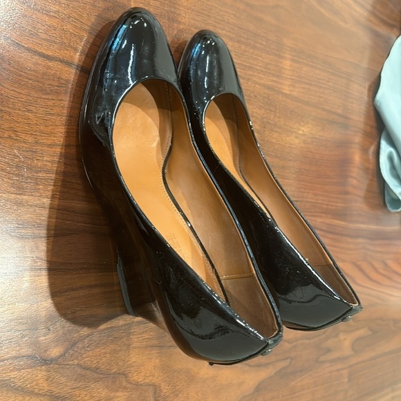 Used great condition Coach' Black Patent Leather Wedge Pump, Size 8.5 - Picture 4 of 6